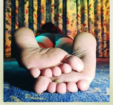 hooters onlyfans naked img