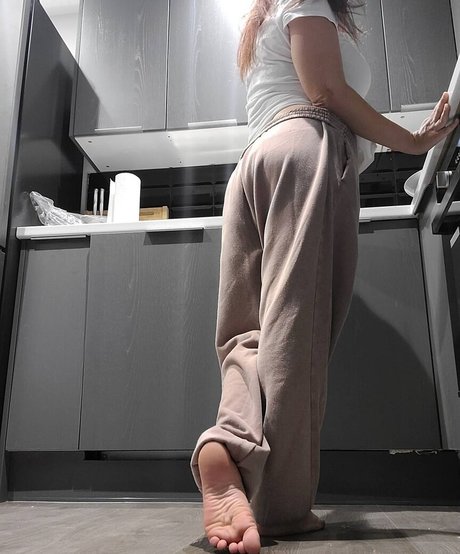 lesbian feet onlyfans perfect picture