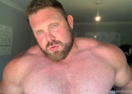 hugeandhung sexy actress image