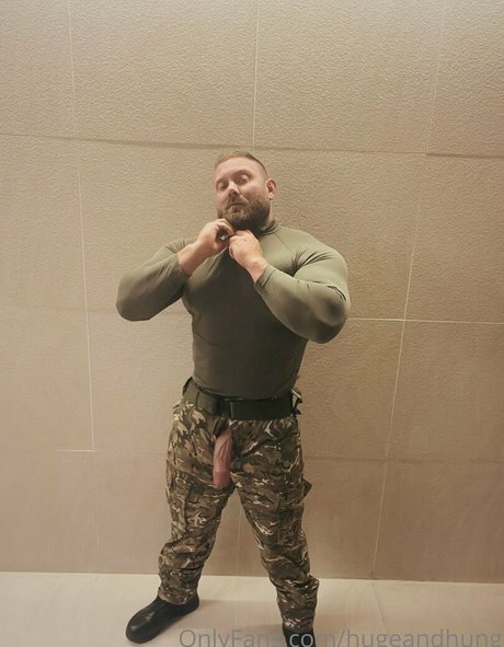 hugeandhung naked actress galleries