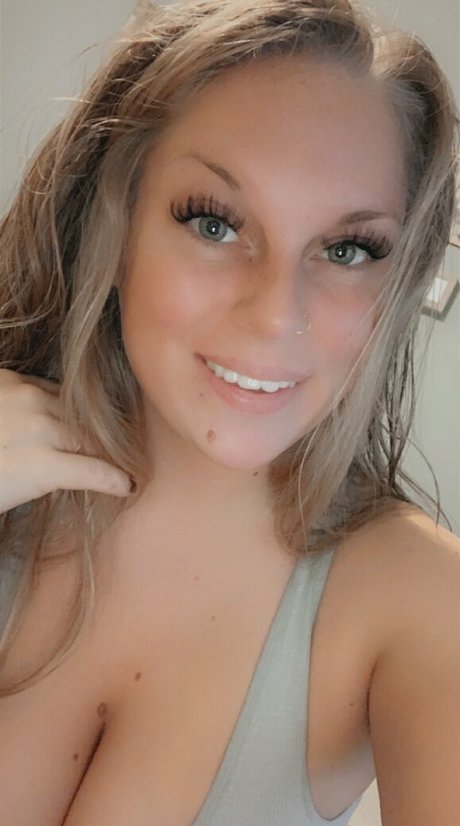 lesbian orgy onlyfans pornos pictures