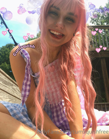 cumsquishfree sexy model gallery