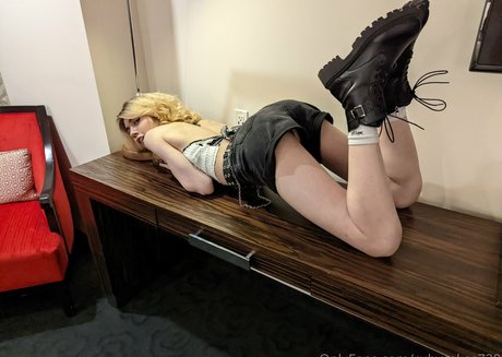 rubylinxxx model art photo