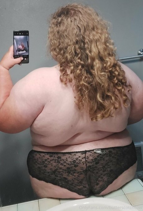 lesbian massage onlyfans nude image