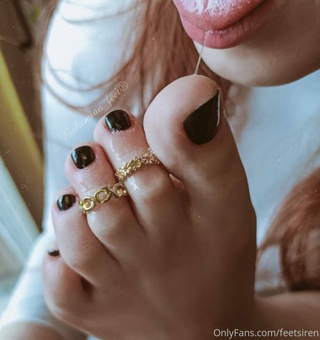 bikini ginger onlyfans porn picture