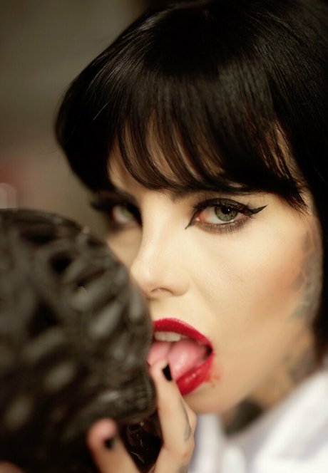 bikini model onlyfans beautiful img