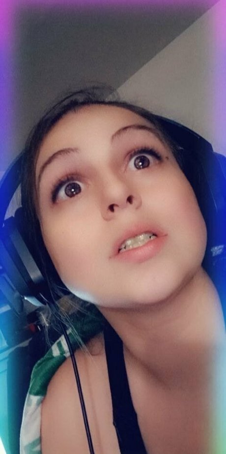 misslunamagic xxx model archive