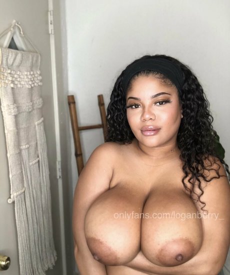 loganberry_ sex model archive