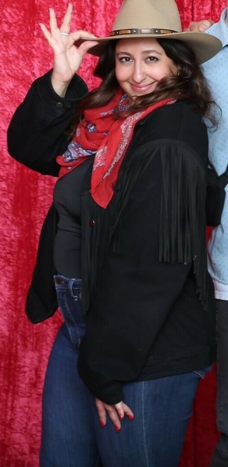 Nicole Enayati adult model pic