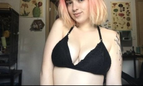 Xoearabella model hot pics