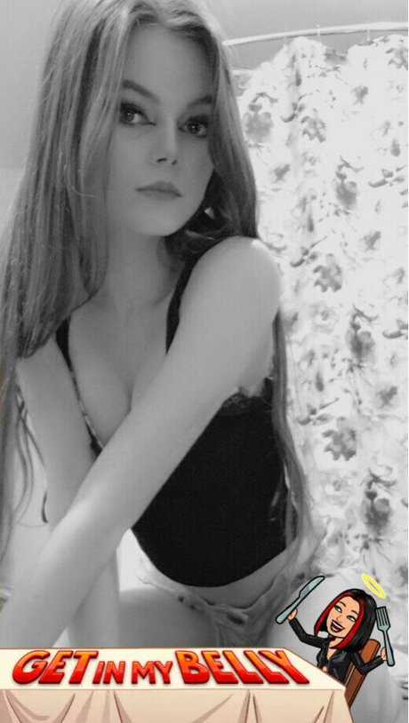 hotgirlsht star nude archive