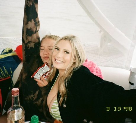 latina blowjob onlyfans hot sexy image