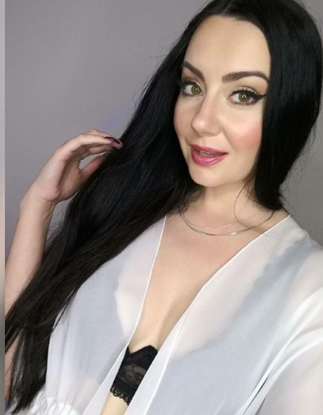 Kate Lullaby pornstar exclusive pictures