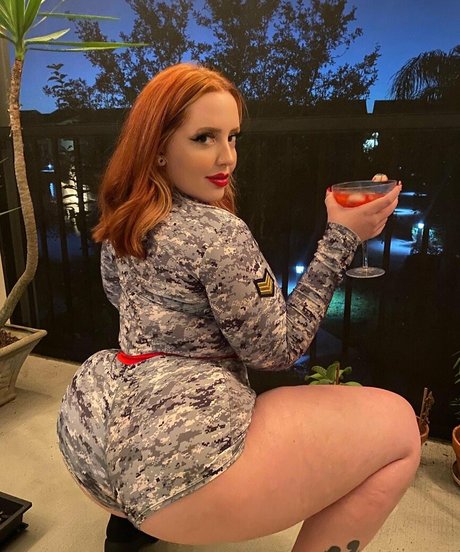 Queenkolle pornographic star pics