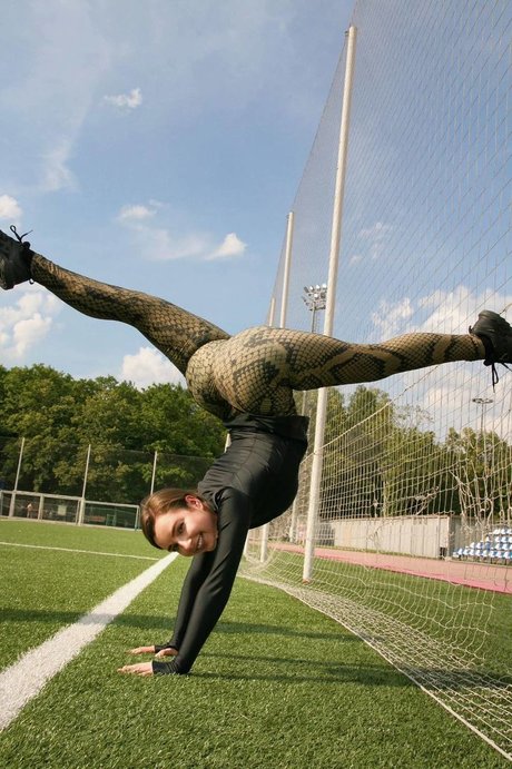 popular trans onlyfans xxx image