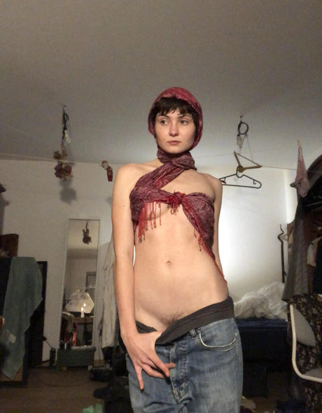 bloomhypercutepirate art model pic