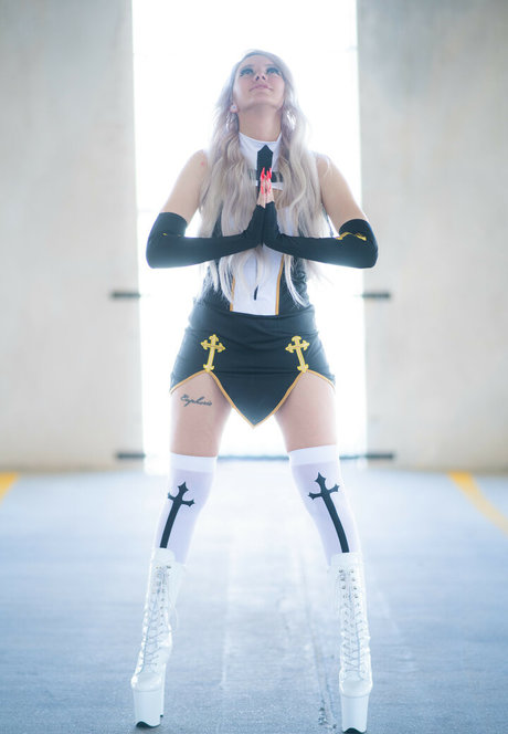 Captainraelynn art model pictures