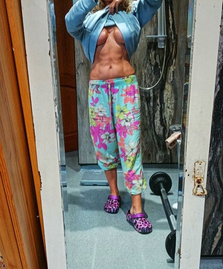 stepmom onlyfans free xxx galleries