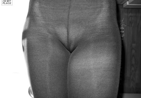 small onlyfans sexy naked photos