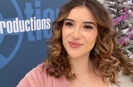 Angelique Lapiedra model top galleries