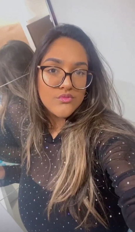 Sofia Mendonca pretty model galleries