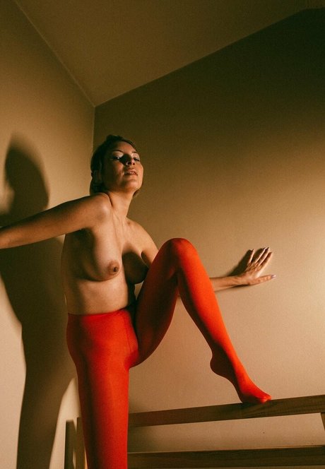 white ass onlyfans hot sexy image