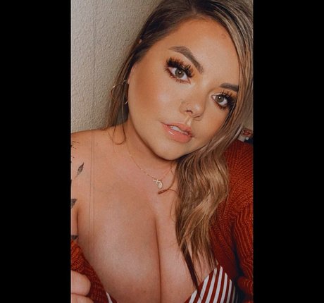 asian influencer onlyfans xxx galleries