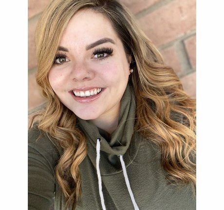 Lilly Zamora pornstar naked pics