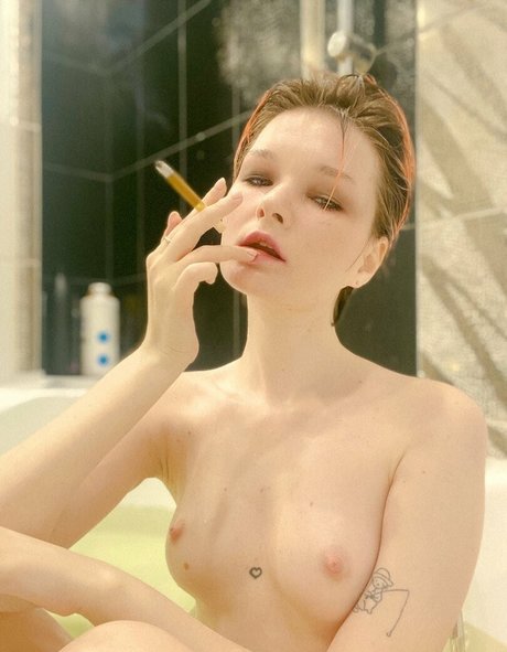 beautiful face onlyfans beautiful naked pics