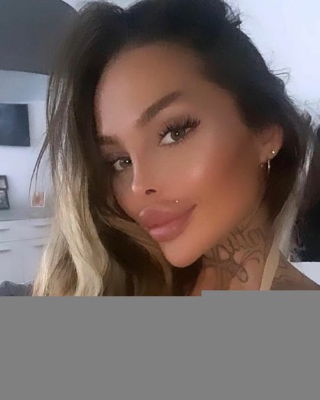 lola official xxx model galleries