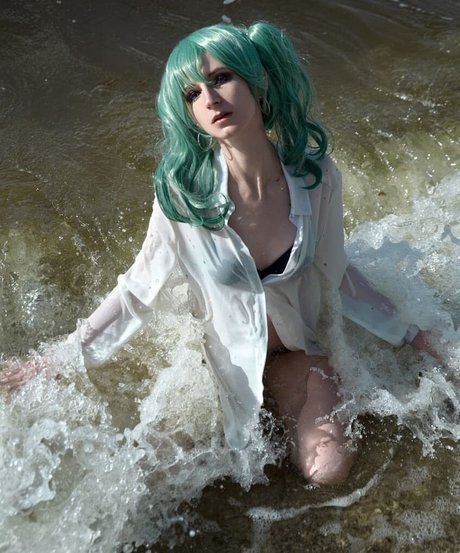 Holly White star hot archive