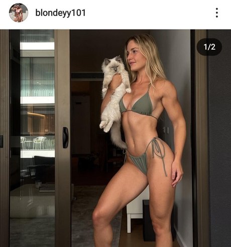 Blondeyy101 best actress image