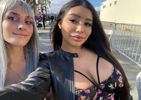 cosplay femboy onlyfans beautiful nude img