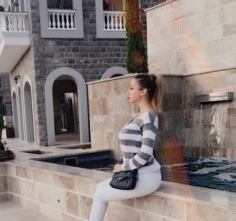 dripping wet pussy onlyfans nudes image