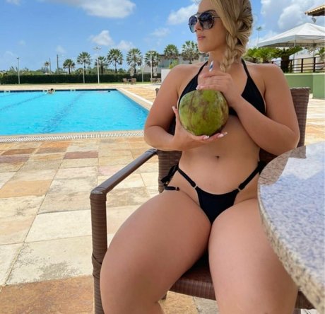 Michelle Albano star exclusive galleries