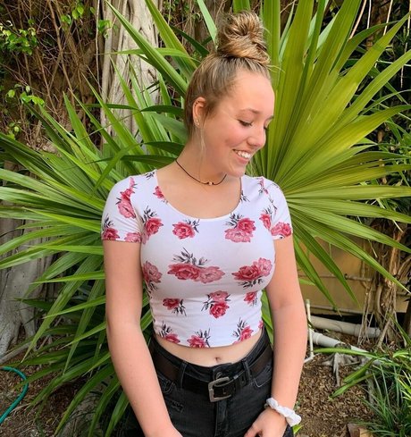 Morgan Watt Best Profile Photo