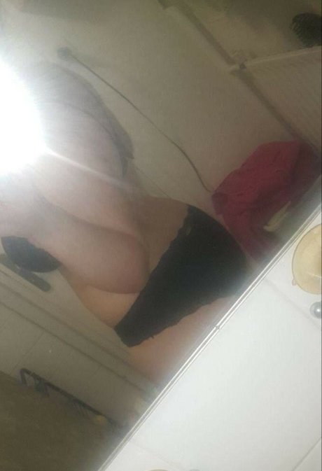 cumslut val model porn pics