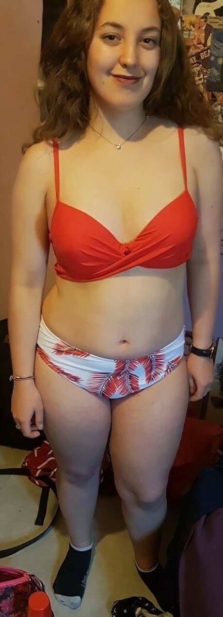 cumslut val top actress galleries