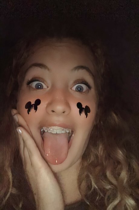 cumslut val pornstar perfect photo