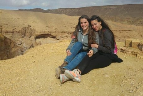 Sara Avni best actress galleries