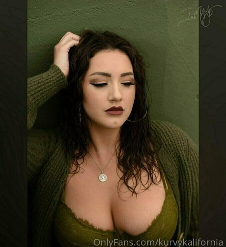 Kurvy Kalifornia pornstar nude pic