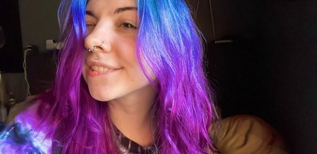 Lustelf pornstar exclusive photos