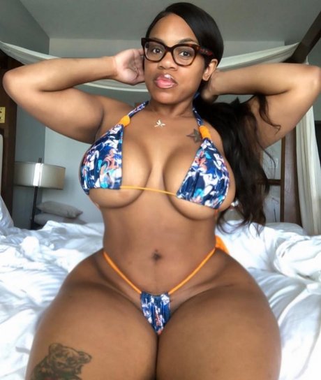 Dominique Chinn high quality pornstar pictures