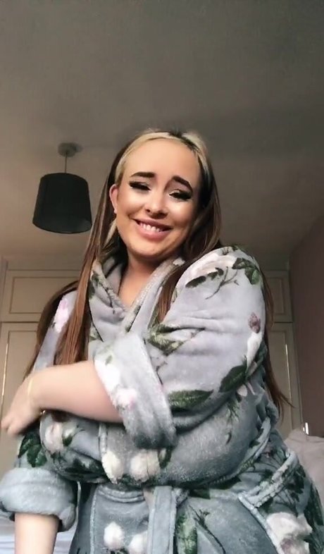 Smophs92 hot actress pics