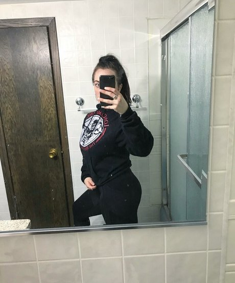 Sydney Martichuski porn star photo