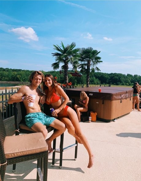 Maddie Hope Profile Pic