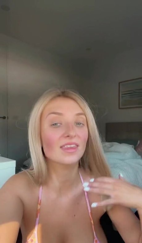 Lauren Stephens nudes star archive