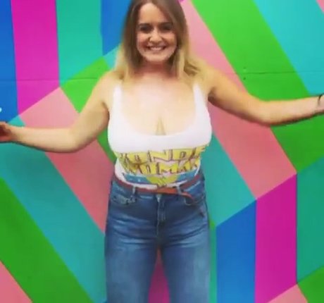 asian young onlyfans sexy pics