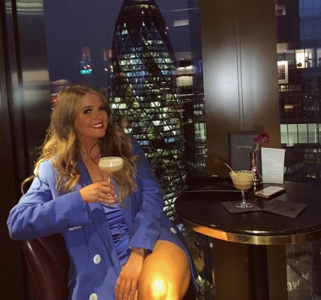 Emily Mather star nudes archive