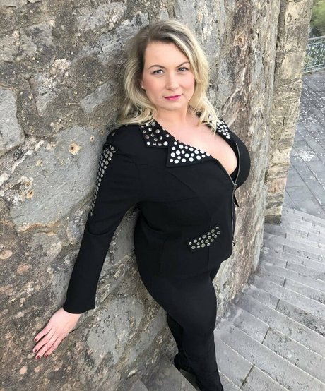 chicks with dicks onlyfans art porn img